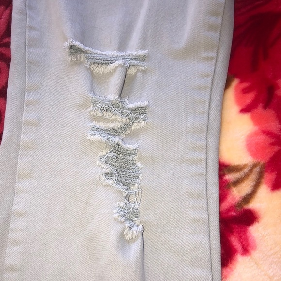 Jeans - Picture 2 of 4